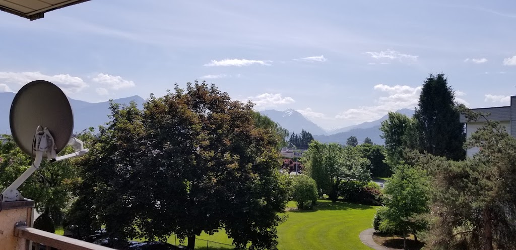McIntosh Manor | 45598 McIntosh Dr #220, Chilliwack, BC V2P 7J3, Canada | Phone: (604) 792-5777