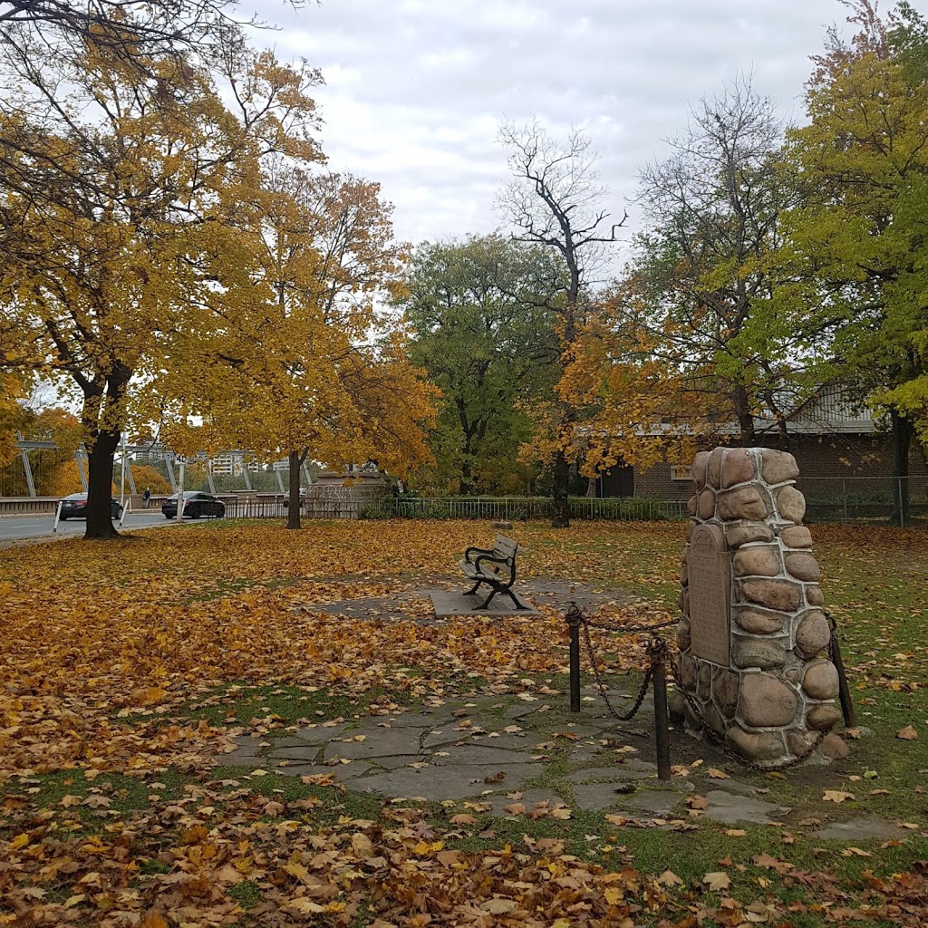 Prince Edward Viaduct Parkette | 1J3, 725 Bloor St E, Toronto, ON M4W 1J3, Canada | Phone: (416) 338-4386