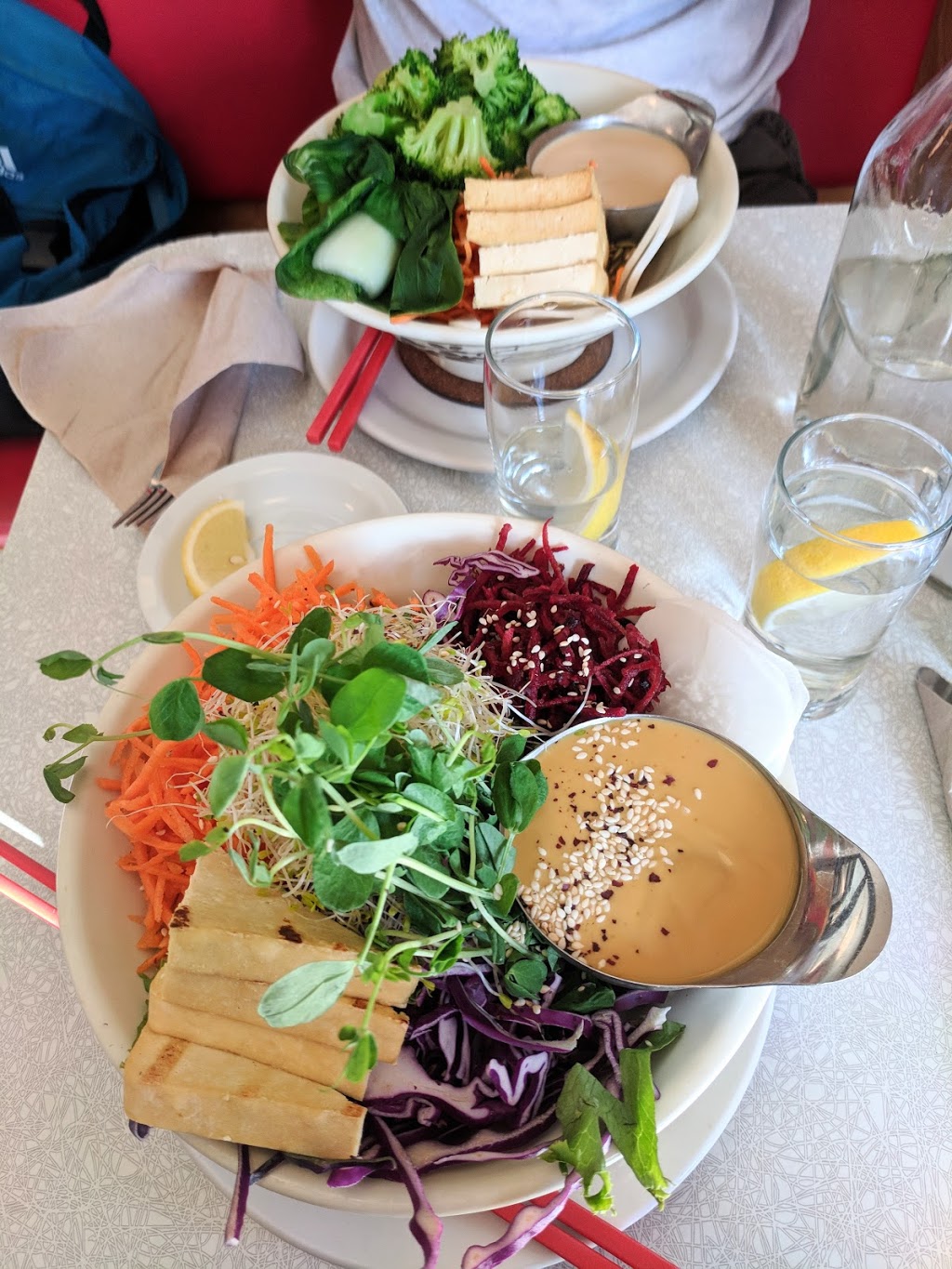 Aux Vivres Plateau | 4631 Boul St-Laurent, Montréal, QC H2T 1R2, Canada | Phone: (514) 842-3479