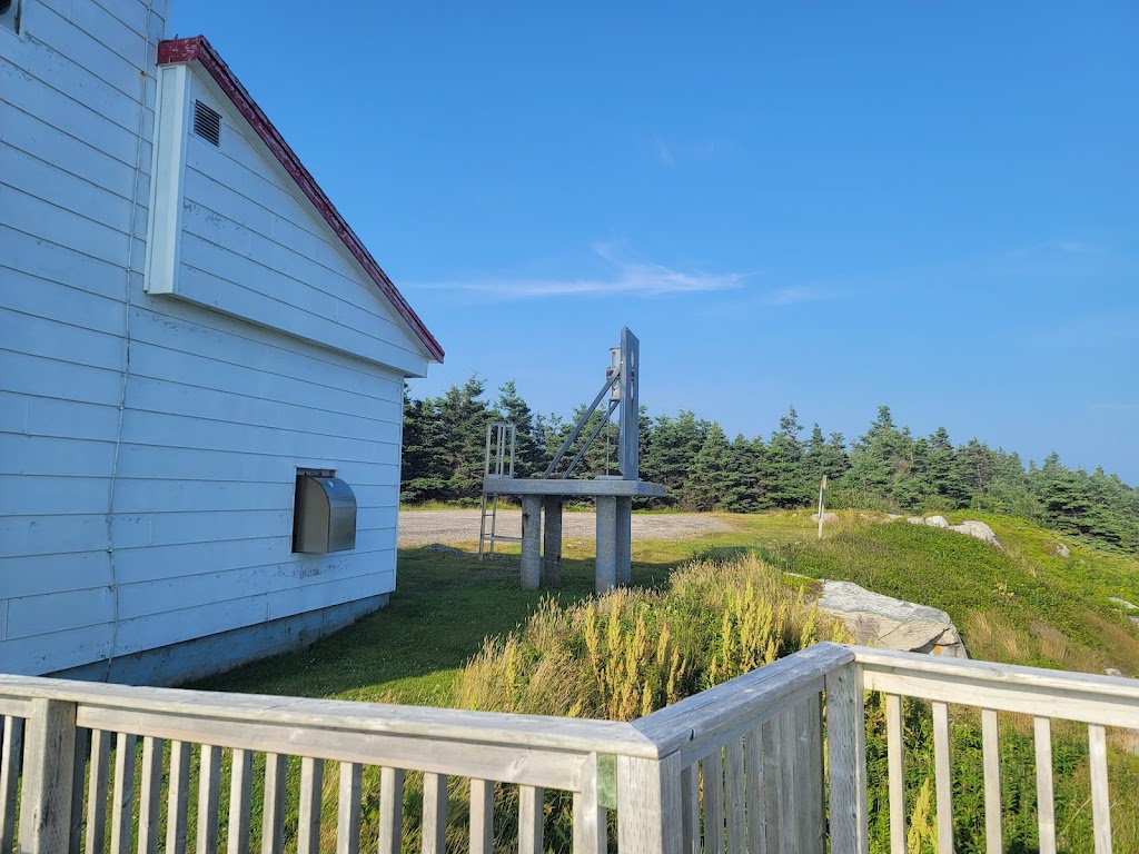 Port Bickerton Lighthouse | 408 Lighthouse Rd, Fishermans Harbour, NS B0J 1M0, Canada | Phone: (902) 364-2007