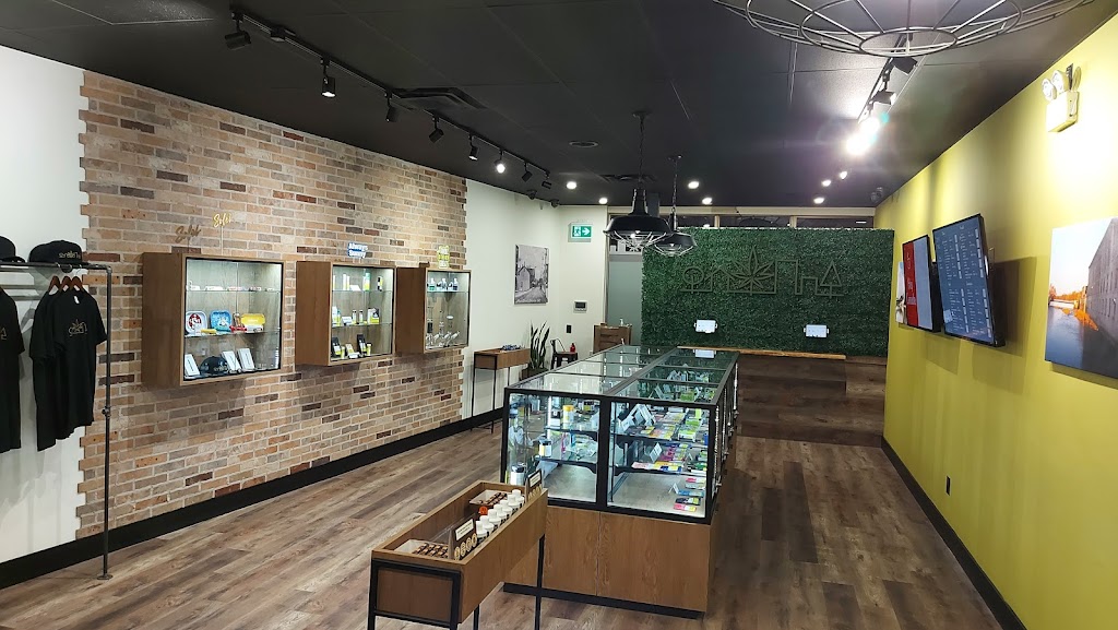 Hespeler Village Cannabis | 209 Pinebush Rd, Cambridge, ON N1R 7H8, Canada | Phone: (519) 267-2420