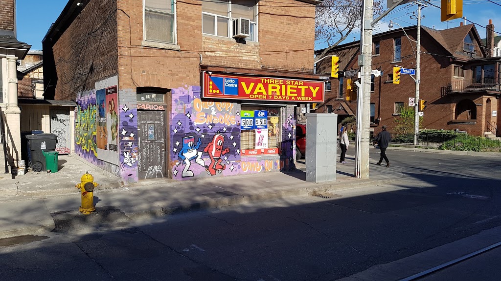 Three Star Variety | convenience store | 621 Bathurst St, Toronto, ON M5S 2R2, Canada