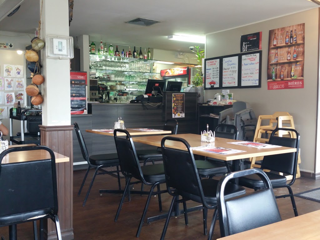 Restaurant le Lavallois | 416 Avenue Ste Brigitte, Sainte-Brigitte-de-Laval, QC G0A 3K0, Canada | Phone: (418) 825-2969