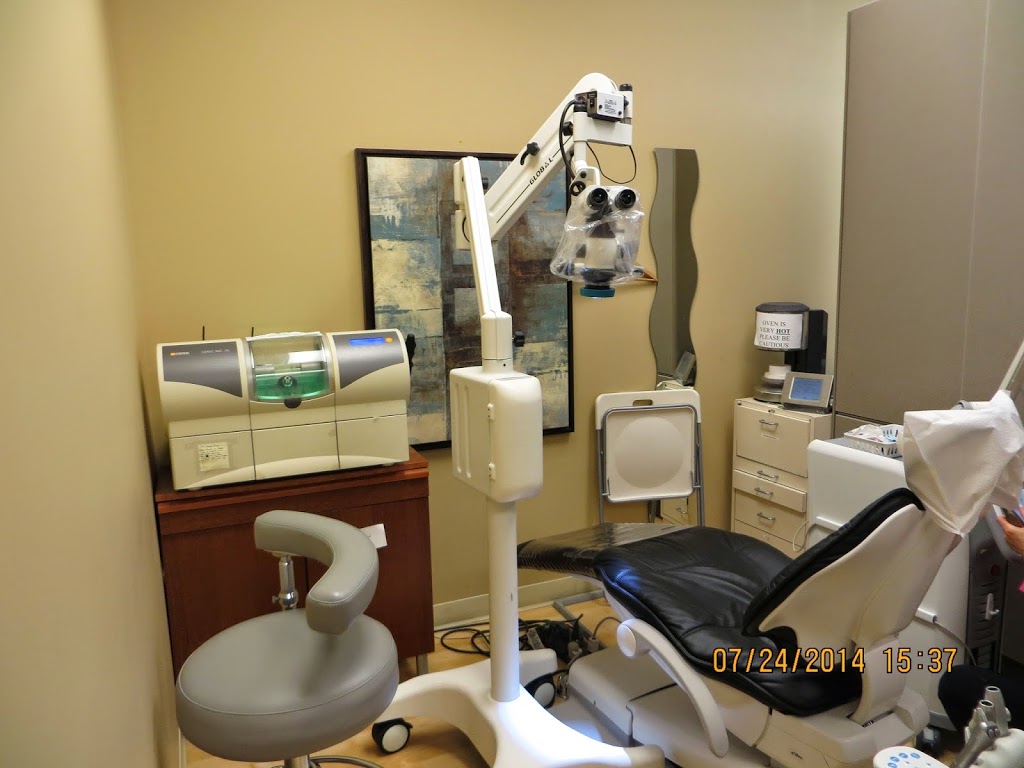 Simon Fraser Dental Centre | 8960 University High St #140, Burnaby, BC V5A 4Y6, Canada | Phone: (604) 267-3368