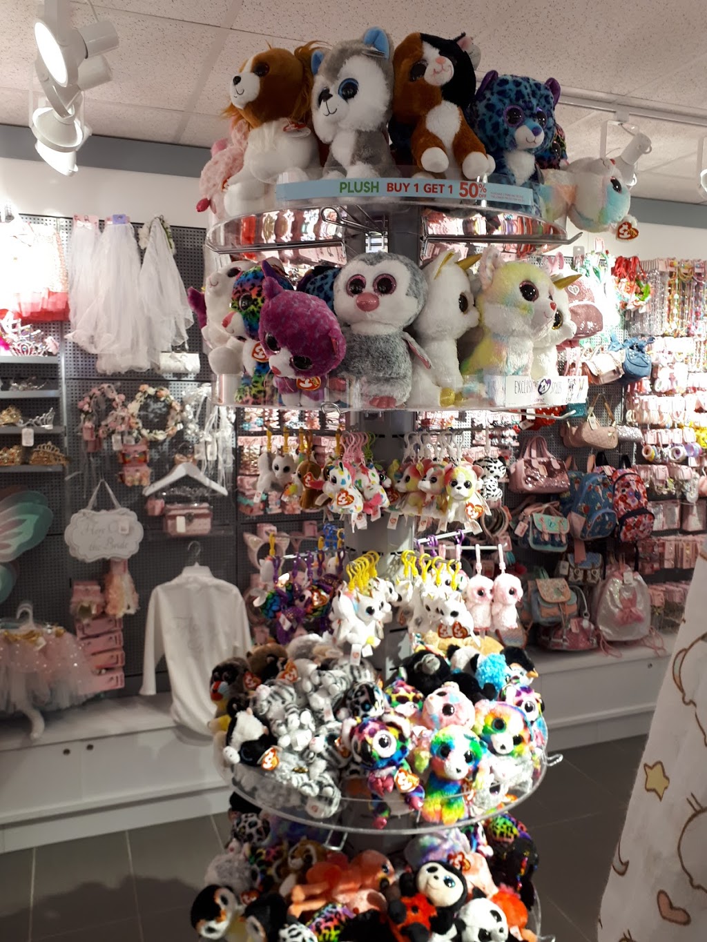Claires | 7001 Mumford Rd #244, Halifax, NS B3L 4N9, Canada | Phone: (902) 455-2077