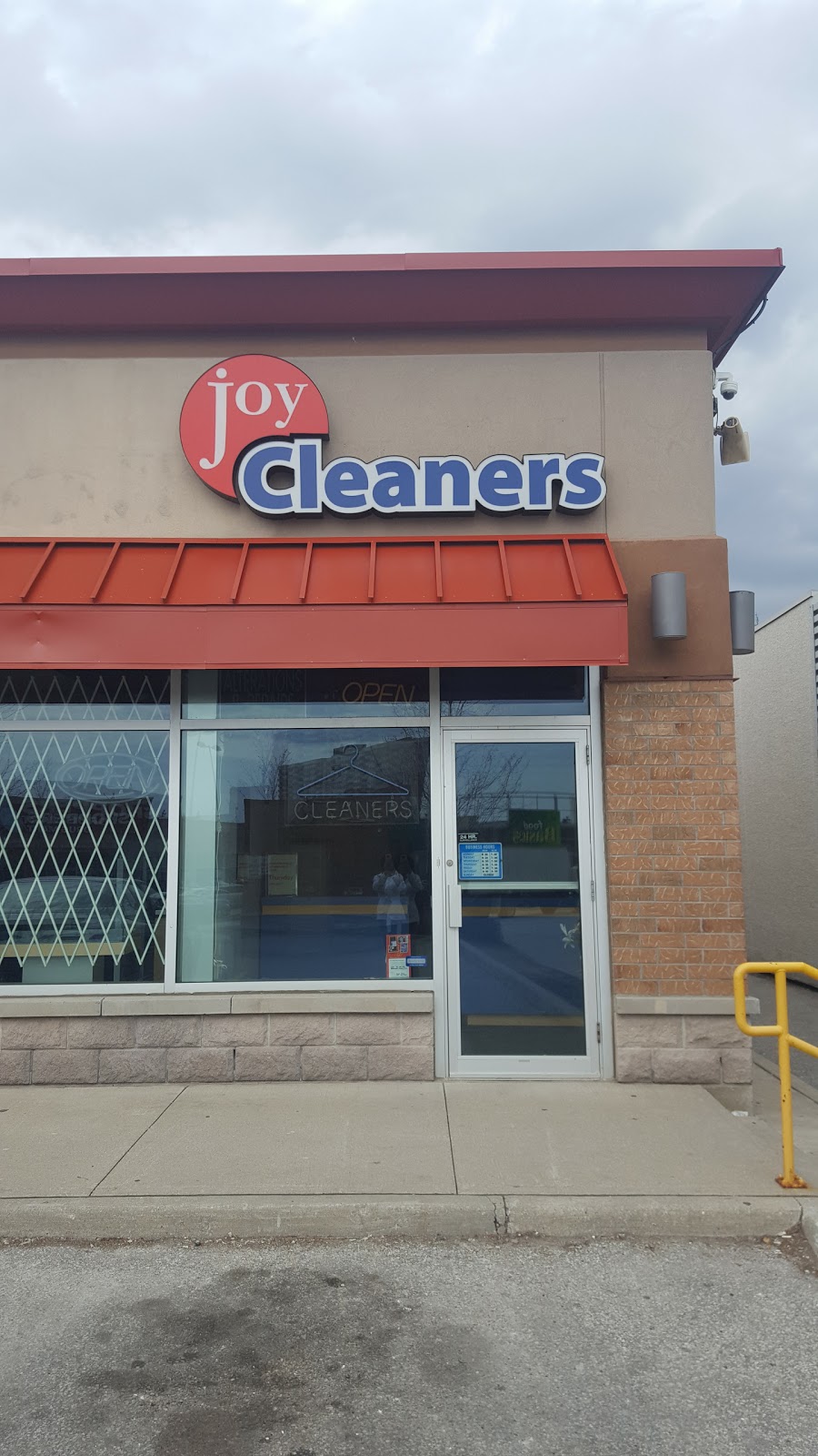 Joy Cleaners | laundry | 259 Morningside Ave, Scarborough, ON M1E 3E6, Canada | 4162845599 OR +1 416-284-5599