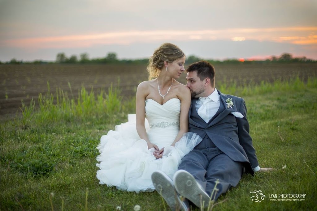 Lyan Photography | 10 Adelaide Ave, Brantford, ON N3S 7H3, Canada | Phone: (519) 732-4941