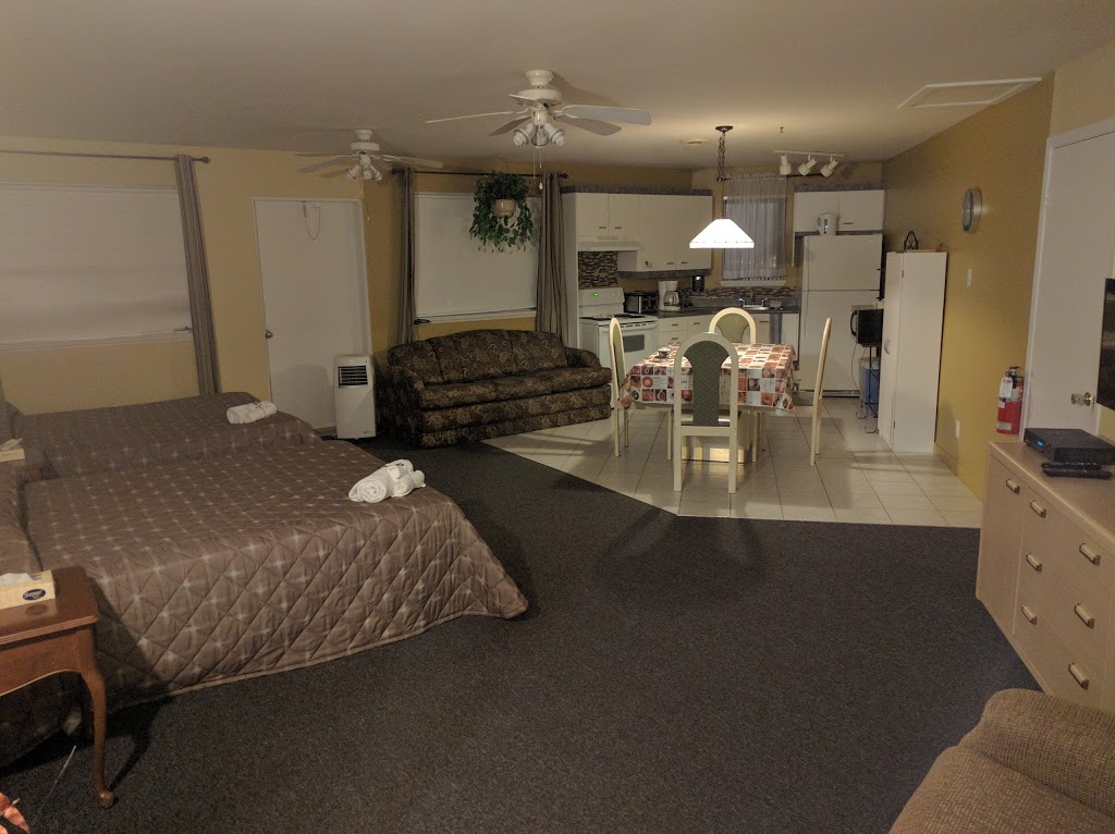 Motel Parc Beaumont | 432 Route du Fleuve, Beaumont, QC G0R 1C0, Canada | Phone: (418) 837-3787
