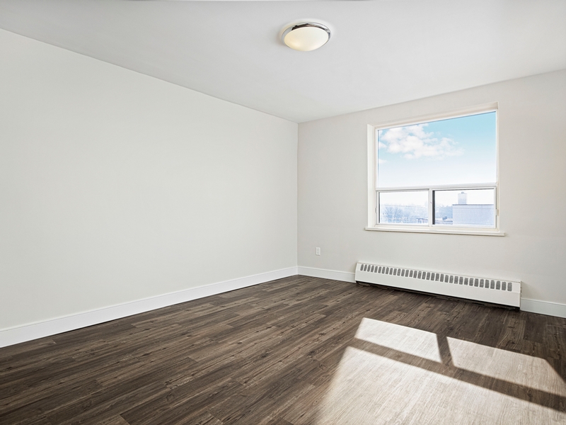 380 Gibb Street - Rental Apartments | 380 Gibb St, Oshawa, ON L1J 1Z3, Canada | Phone: (365) 799-5101