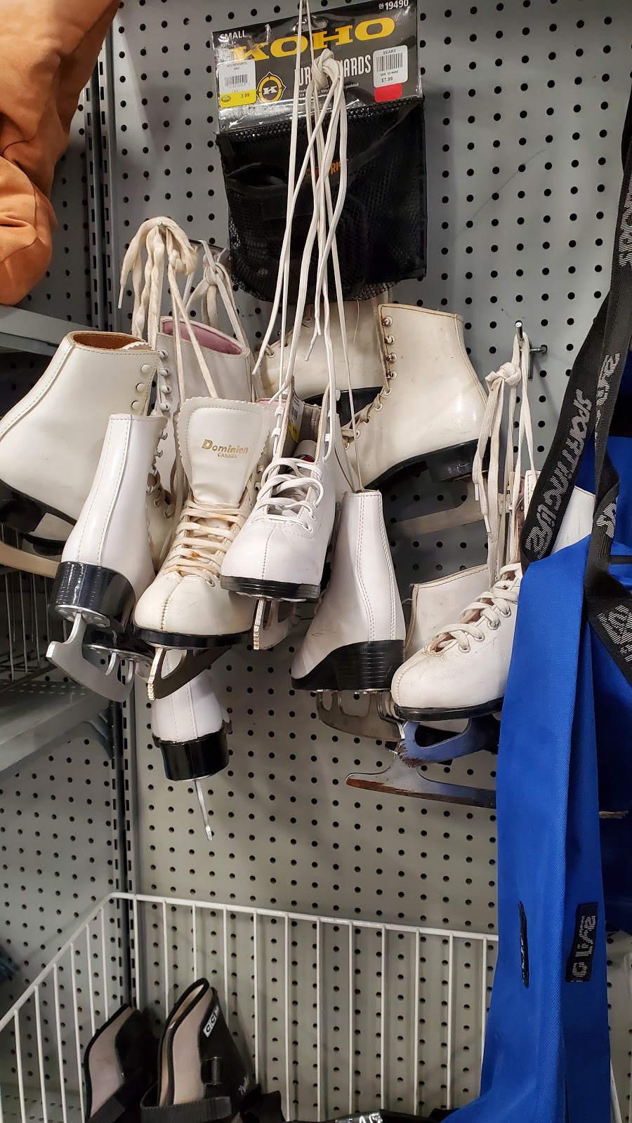 BFM Thrift Store Pembroke | 147 MacKay St, Pembroke, ON K8A 1B8, Canada | Phone: (613) 635-4796