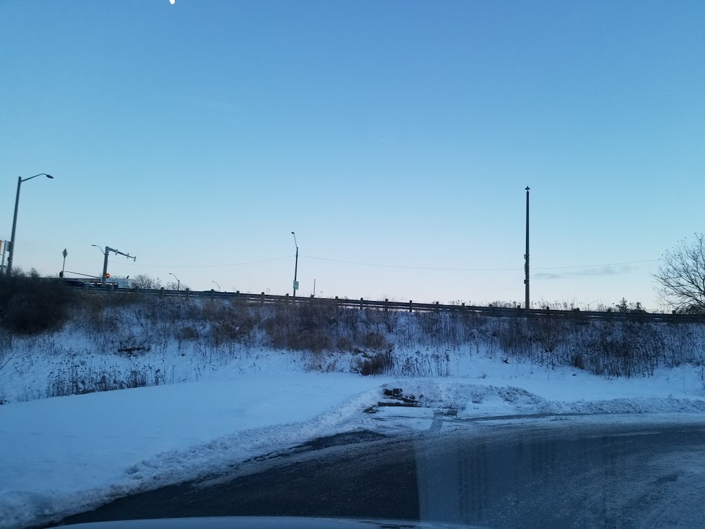 Redhill Bowl Parking lot | 1Z3, Lawrence Rd, Hamilton, ON L8K 1Z3, Canada