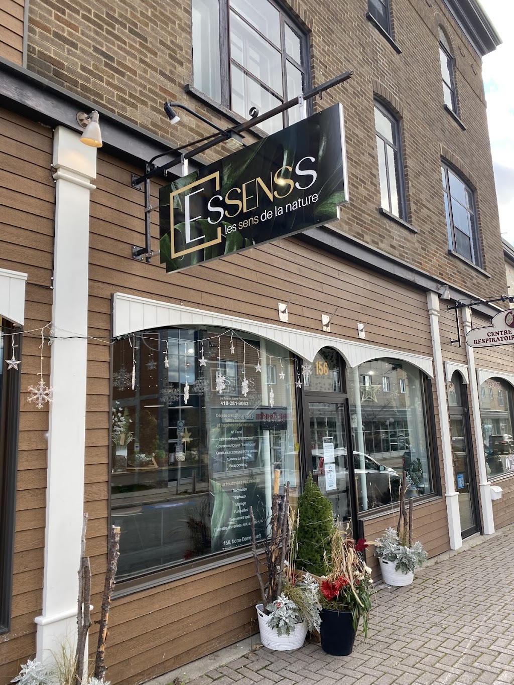 Essenss | 156 Rue Notre Dame O, Thetford Mines, QC G6G 1J6, Canada | Phone: (418) 281-9063