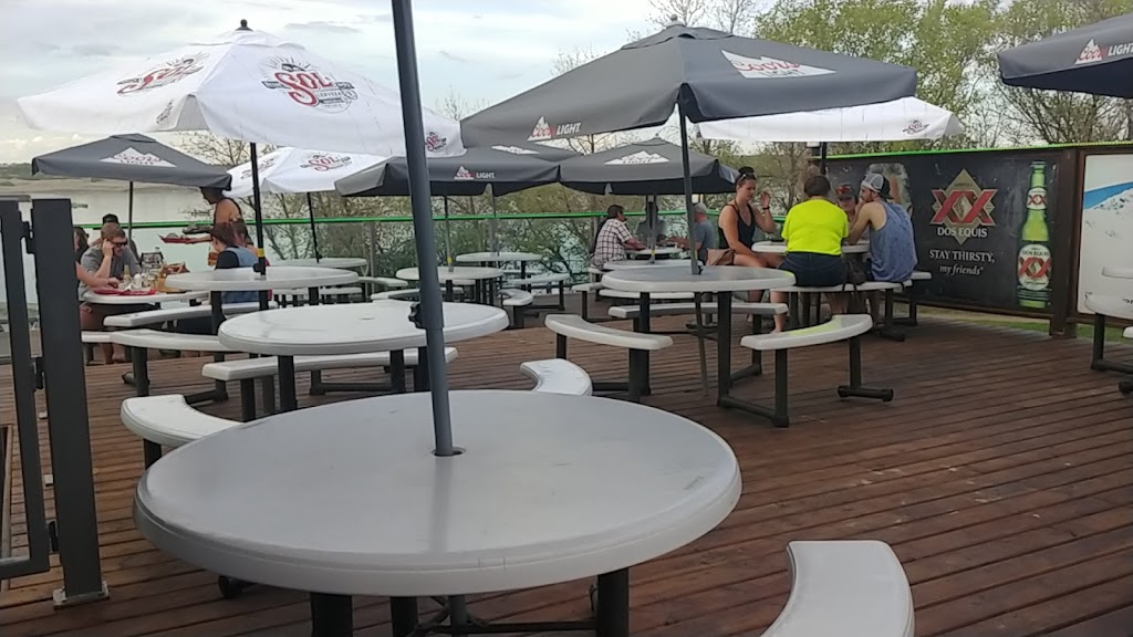 Waterfront Beach Bar & Grill | 103 1 St, Regina Beach, SK S0G 4C0, Canada | Phone: (306) 729-2020