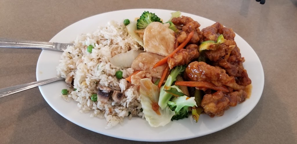 Shanghai Classic Restaurant | 8282 Centre St N, Calgary, AB T3K 2X4, Canada | Phone: (403) 295-1323