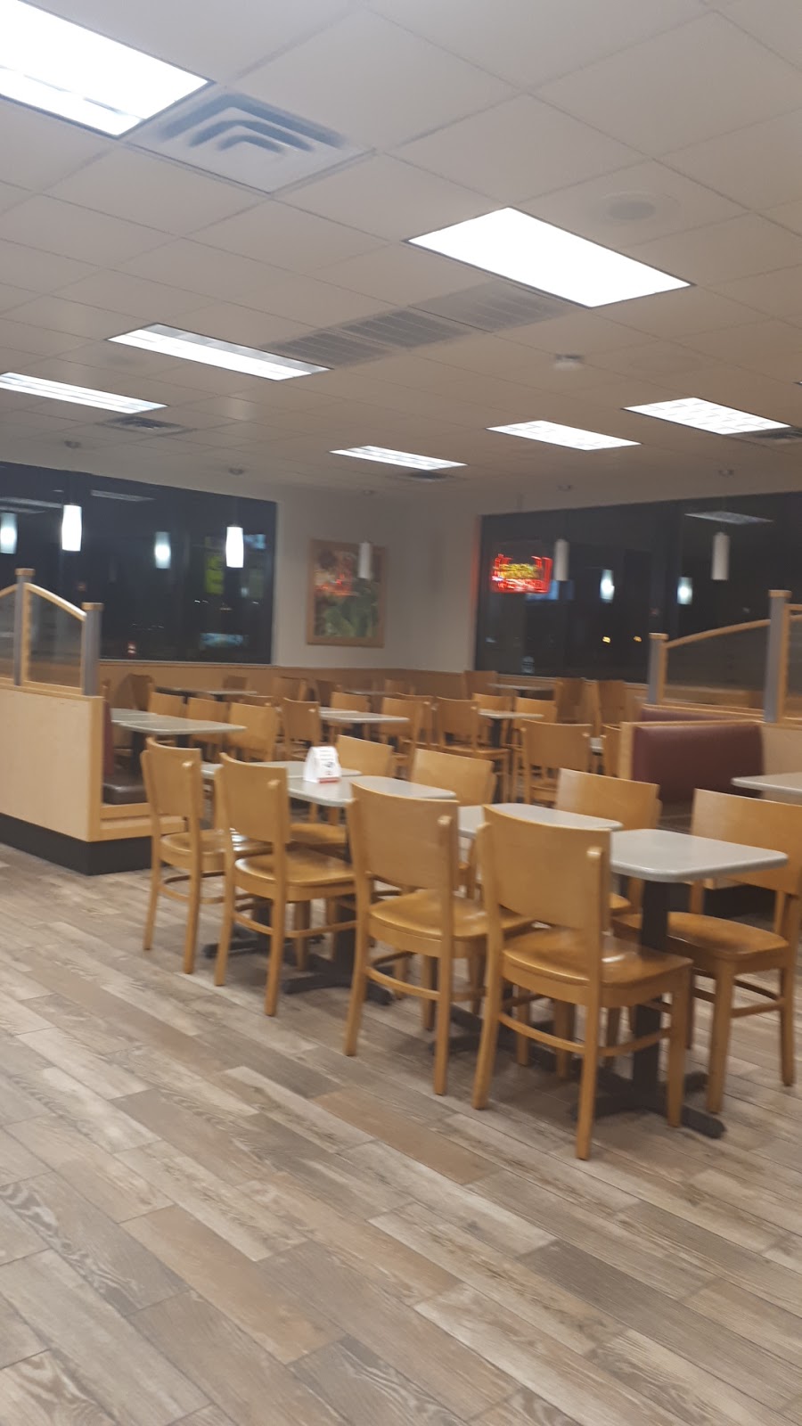 Wendys | 165 Garrison Rd, Fort Erie, ON L2A 1M6, Canada | Phone: (905) 871-5621