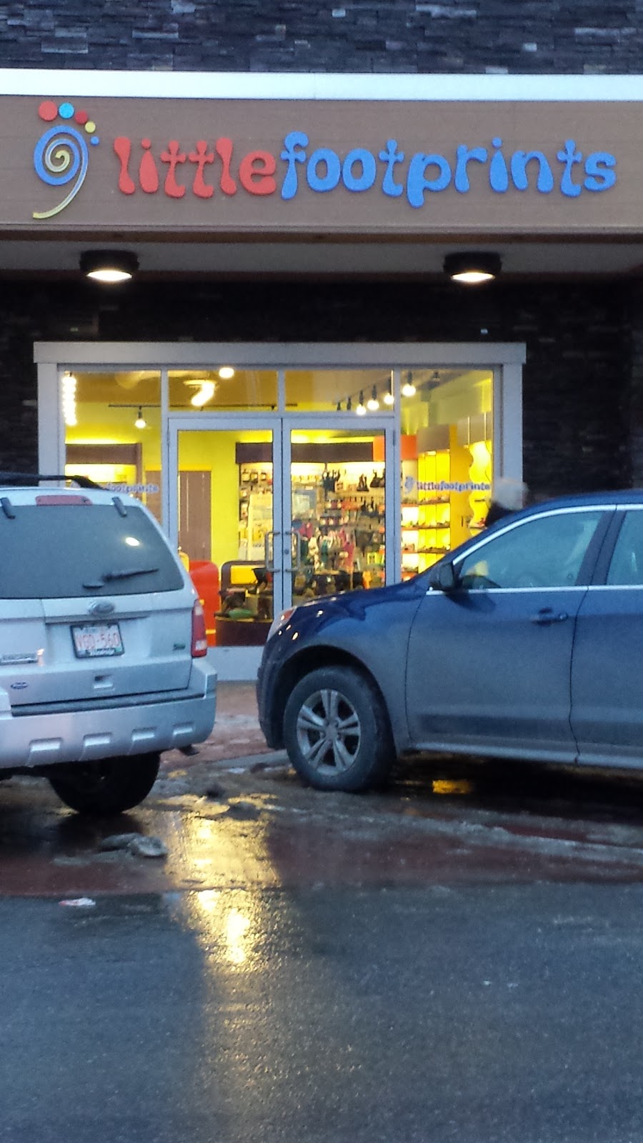 Little Footprints | 333 Aspen Glen Landing SW #131, Calgary, AB T3H 0N6, Canada | Phone: (403) 457-5437