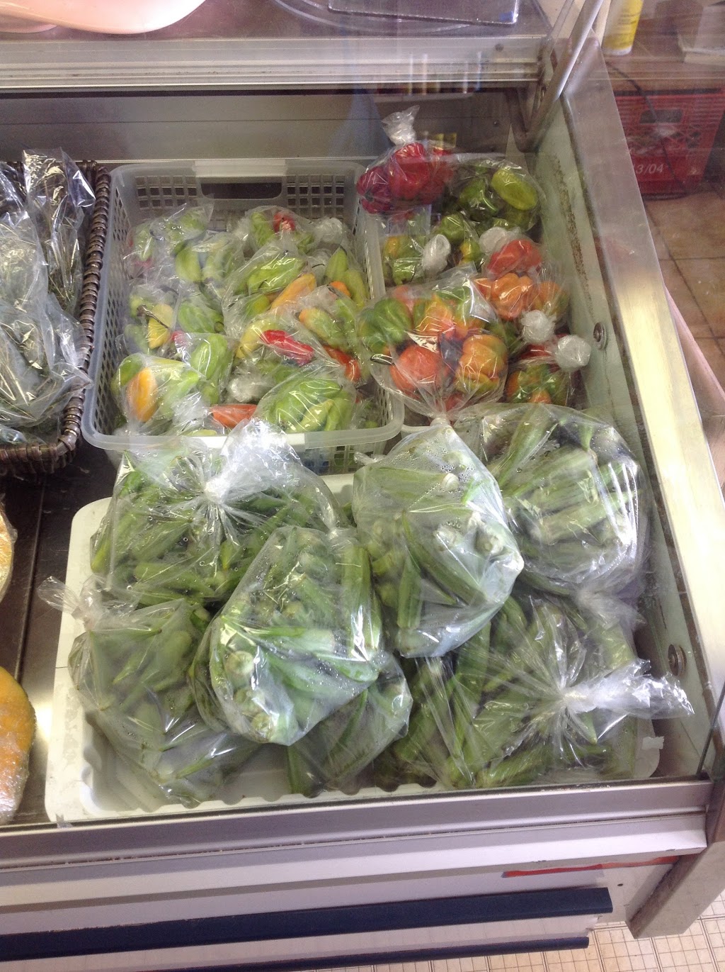 Marché Long Mango | 25 Boulevard DAnjou, Châteauguay, QC J6J 2P7, Canada | Phone: (450) 699-8717