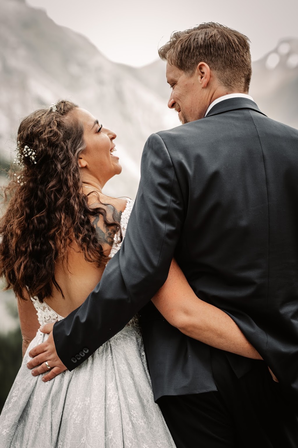 The Camera Crew Co | 316 Wolf Creek Manor SE, Calgary, AB T2X 4V4, Canada | Phone: (403) 466-9670