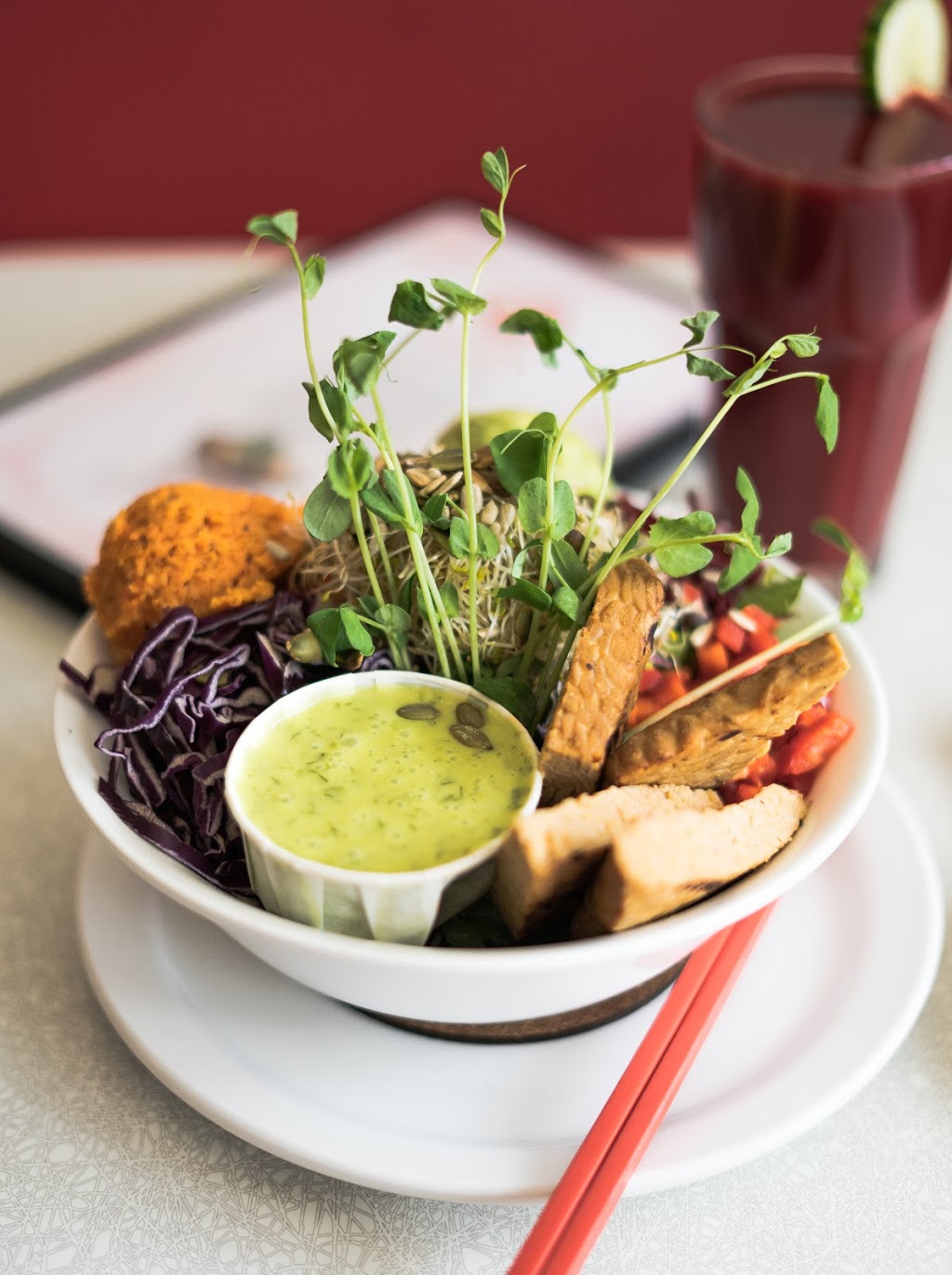 Aux Vivres Plateau | 4631 Boul St-Laurent, Montréal, QC H2T 1R2, Canada | Phone: (514) 842-3479