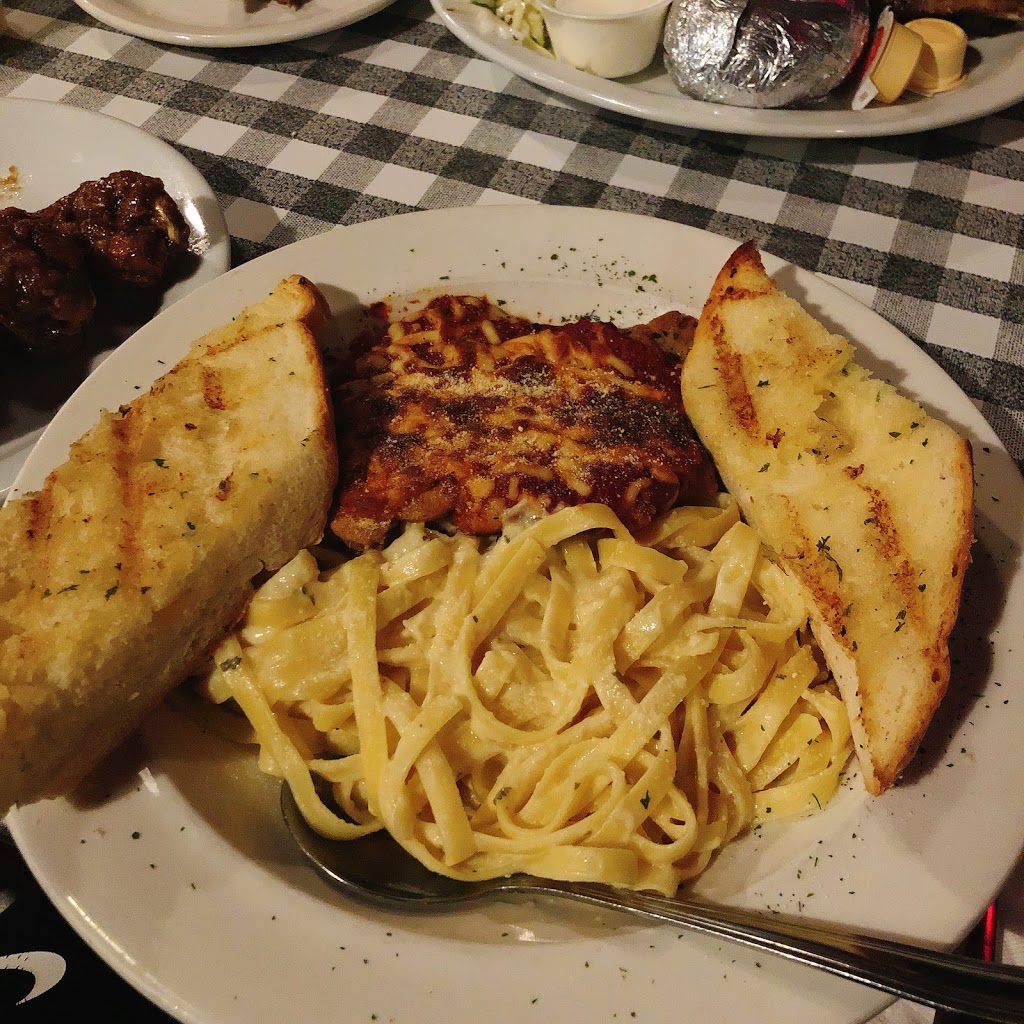 Rays Ribhouse | 17 Robson Rd, Leamington, ON N8H 2M8, Canada | Phone: (519) 322-5940