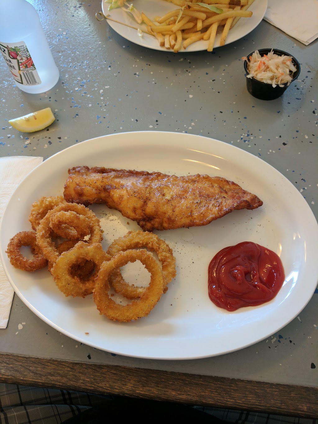 Seafarers Pub | 31 Cow Bay Rd, Eastern Passage, NS B3G 1A2, Canada | Phone: (902) 466-1354