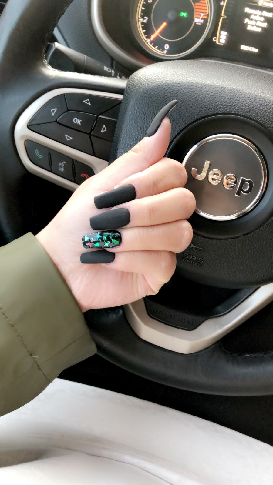 El Vee Spa Nails | 164 Wild Senna Way, Ottawa, ON K2J 5Z5, Canada | Phone: (613) 869-1908