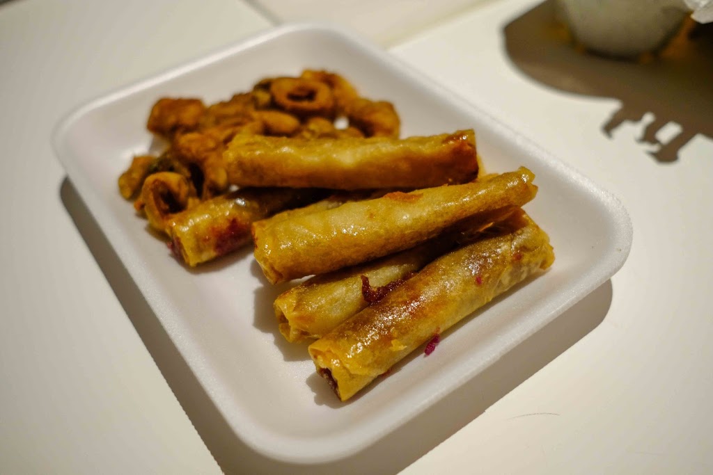 Jollibee Mississauga | 800 Boyer Blvd, Mississauga, ON L5V 2Y1, Canada | Phone: (289) 203-4555