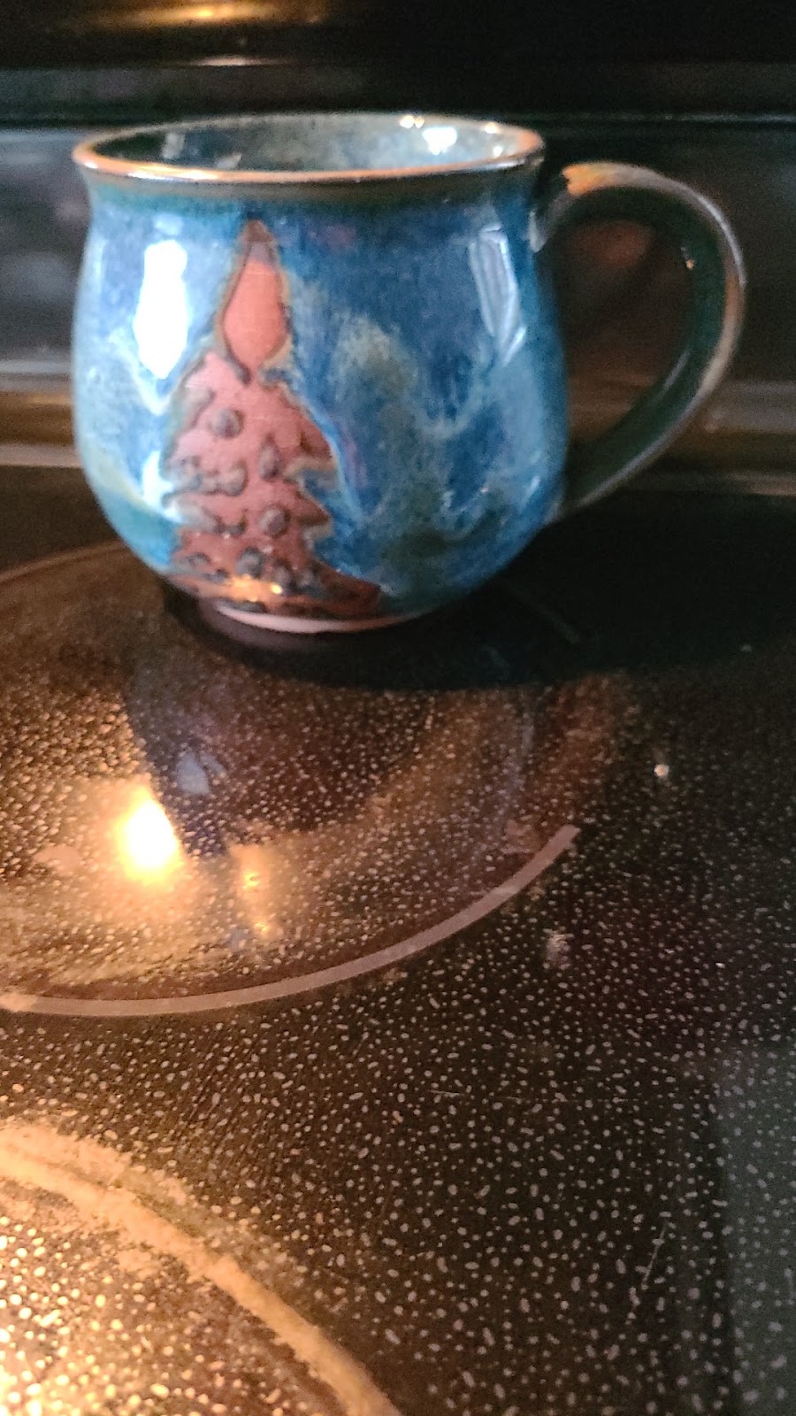 Earthlight Pottery | 689 Plaza Rd, Quathiaski Cove, BC V0P 1N0, Canada | Phone: (250) 285-2489