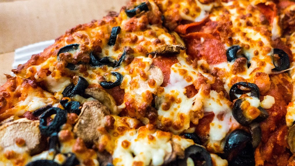 Dominos | 12424 Symons Valley Rd NW Unit #7, Calgary, AB T3P 0A3, Canada | Phone: (403) 264-3031