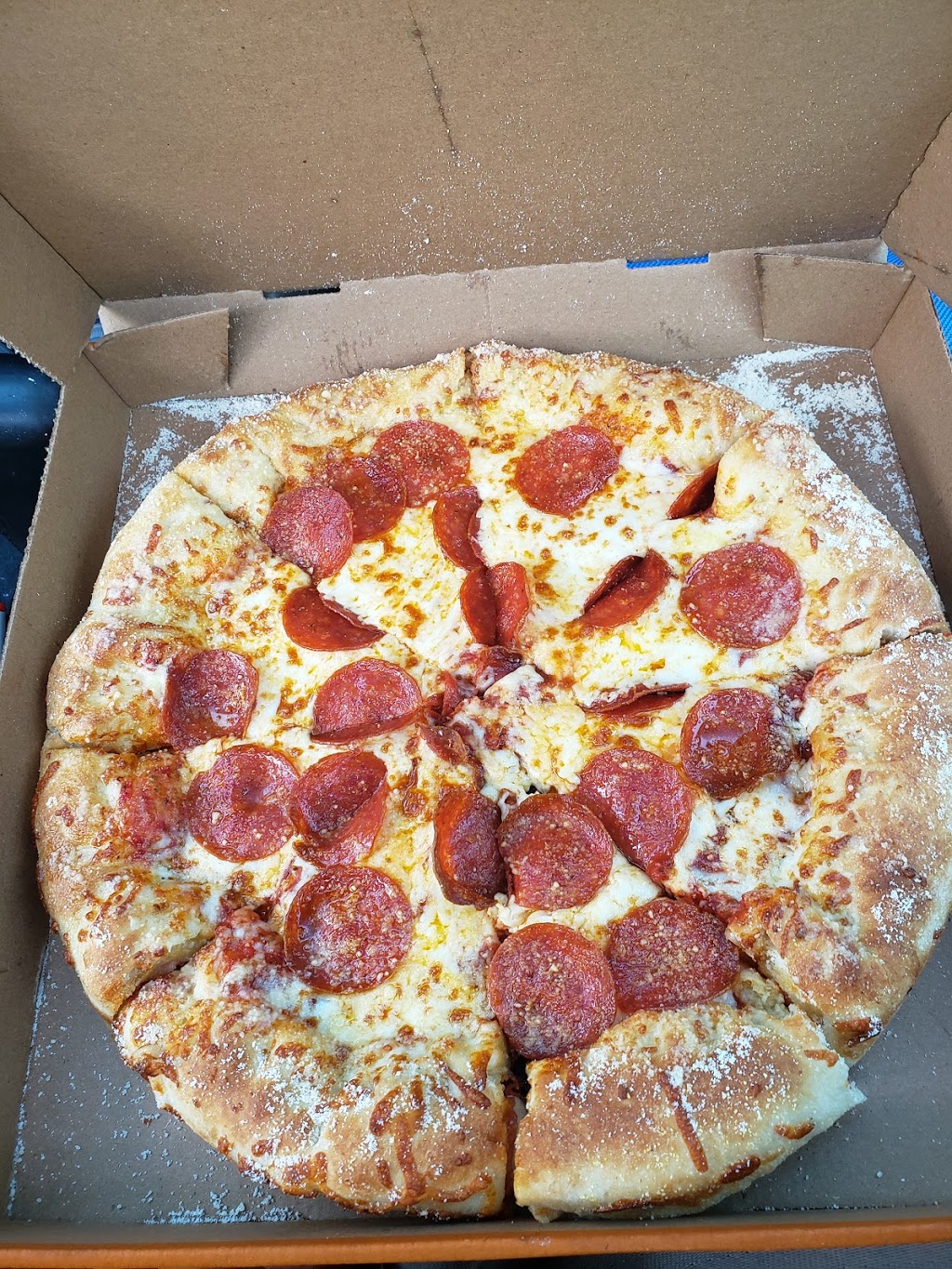 Little Caesars Pizza | 900 Albion Rd, Toronto, ON M9V 1A5, Canada | Phone: (416) 741-2255