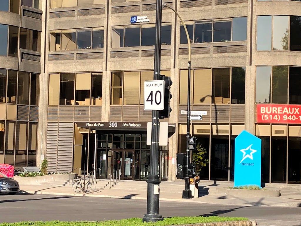 Place du parc | 300 Rue Léo Pariseau, Montréal, QC H2X 4B3, Canada | Phone: (514) 284-2900