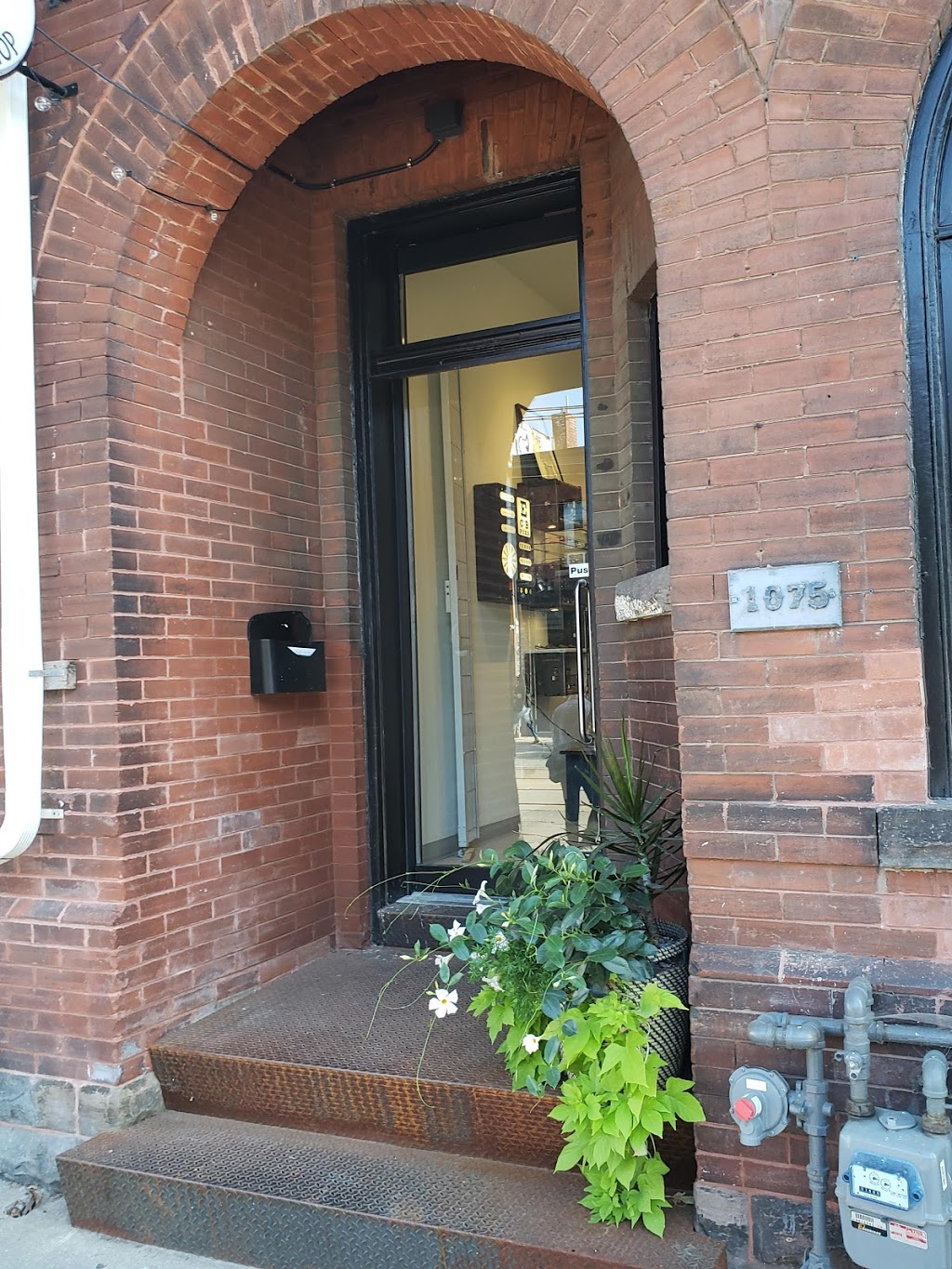 Eye Wonder Optical | 1075 Queen St W, Toronto, ON M6J 1H3, Canada | Phone: (416) 534-2235