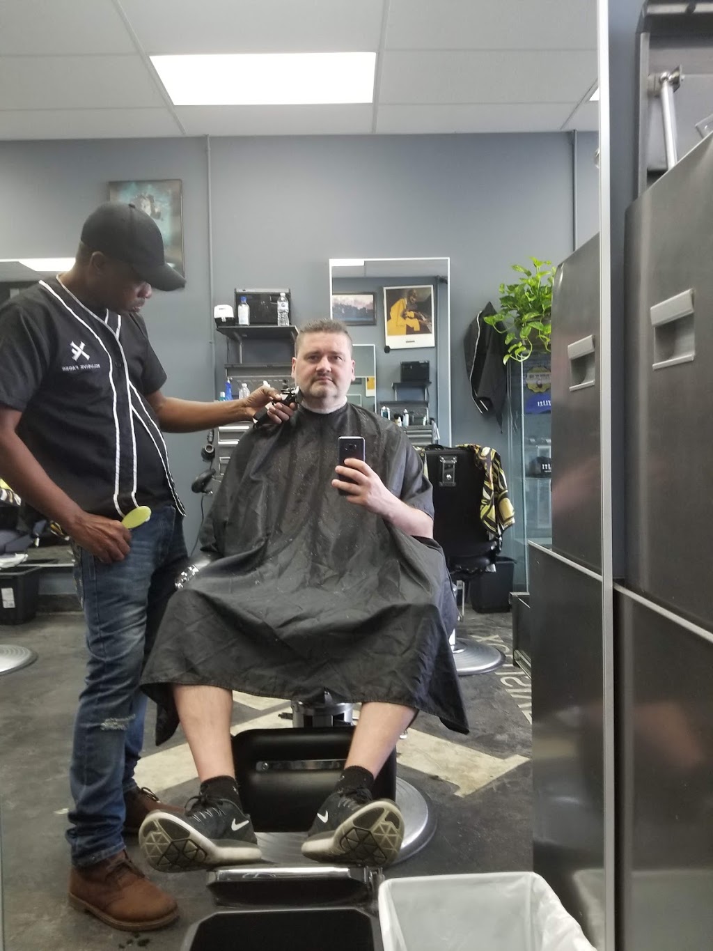 Xclusive Fades Richmond Hill | 24 Levendale Rd, Richmond Hill, ON L4C 4H2, Canada | Phone: (905) 237-3427