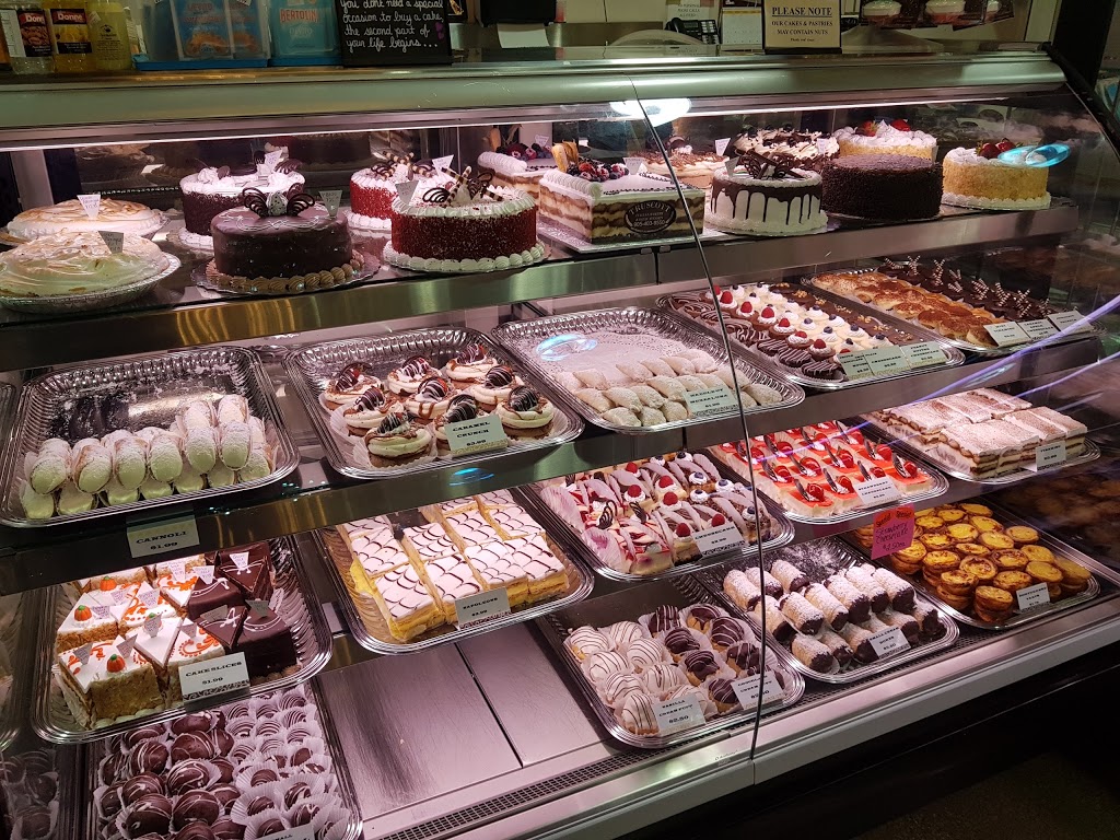 Truscott Italian Bakery & Delicatessen | 2425 Truscott Dr, Mississauga, ON L5J 2B4, Canada | Phone: (905) 403-9550