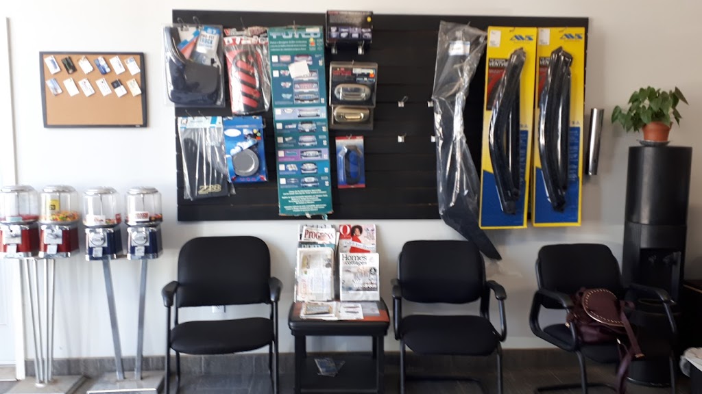 Standard Auto Glass | 662 Water St E, Summerside, PE C1N 4J1, Canada | Phone: (902) 436-4208