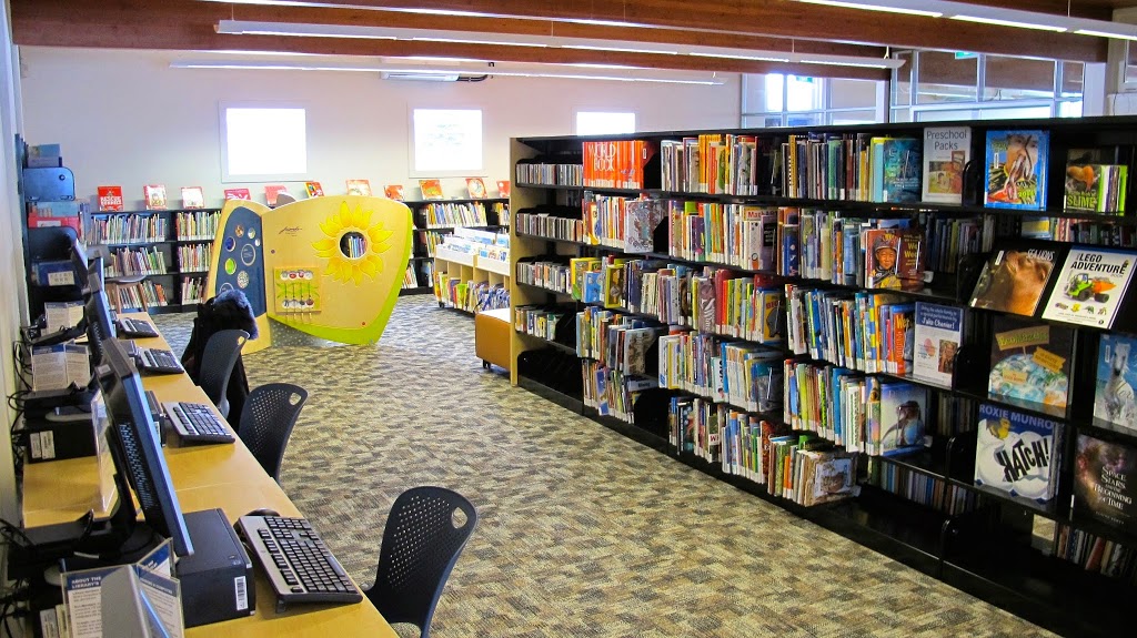 Fort Garry Library | 1360 Pembina Hwy, Winnipeg, MB R3T 2B4, Canada | Phone: (204) 986-4910