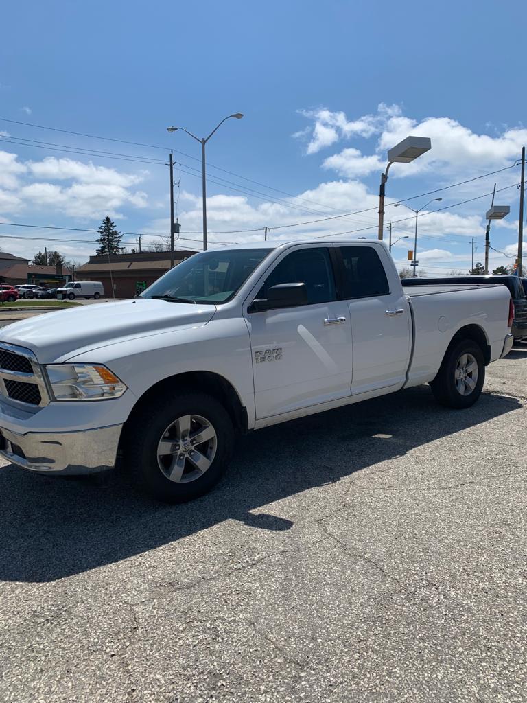Just Deals Ltd | 3132 Kingston Rd, Scarborough, ON M1M 1P2, Canada | Phone: (416) 230-1586