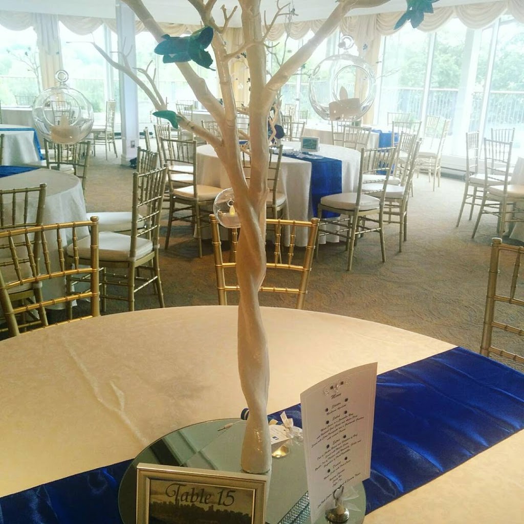 Richmond Hill Country Club | 8905 Bathurst St, Richmond Hill, ON L4C 0H4, Canada | Phone: (905) 731-2800