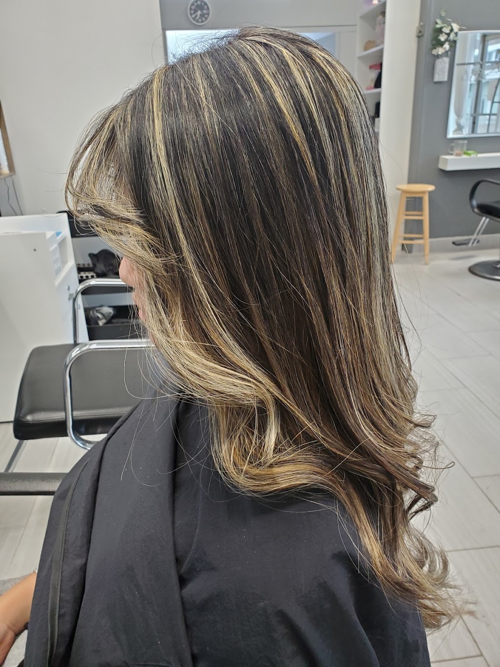 Nan Hair Stylist | 2525 du, Av. du Havre des Îles, Laval, QC H7W 4C4, Canada | Phone: (514) 561-7215