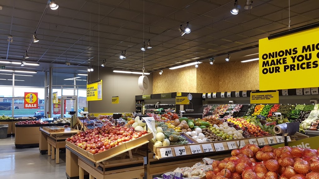 Crawfords No Frills | 5000 4 Ave, Regina, SK S4T 0J6, Canada | Phone: (866) 987-6453