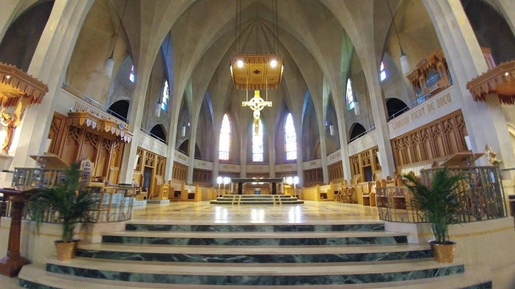 Cathédrale St-Michel | church | 130 Rue de la Cathédrale, Sherbrooke, QC J1H 4L9, Canada | 8195639934 OR +1 819-563-9934