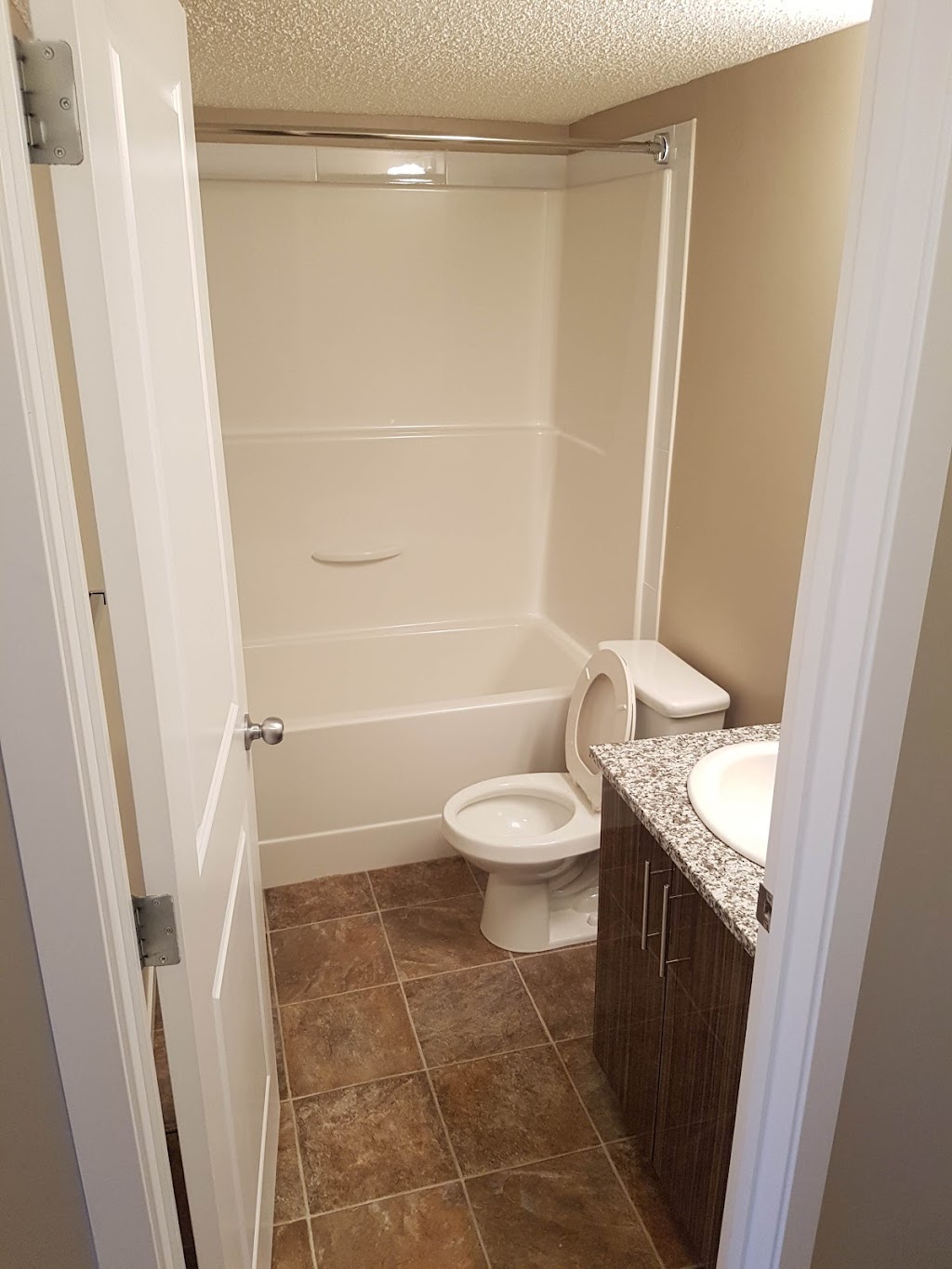 Axxess | 930 156 St NW, Edmonton, AB T6R 0N7, Canada | Phone: (587) 401-4120