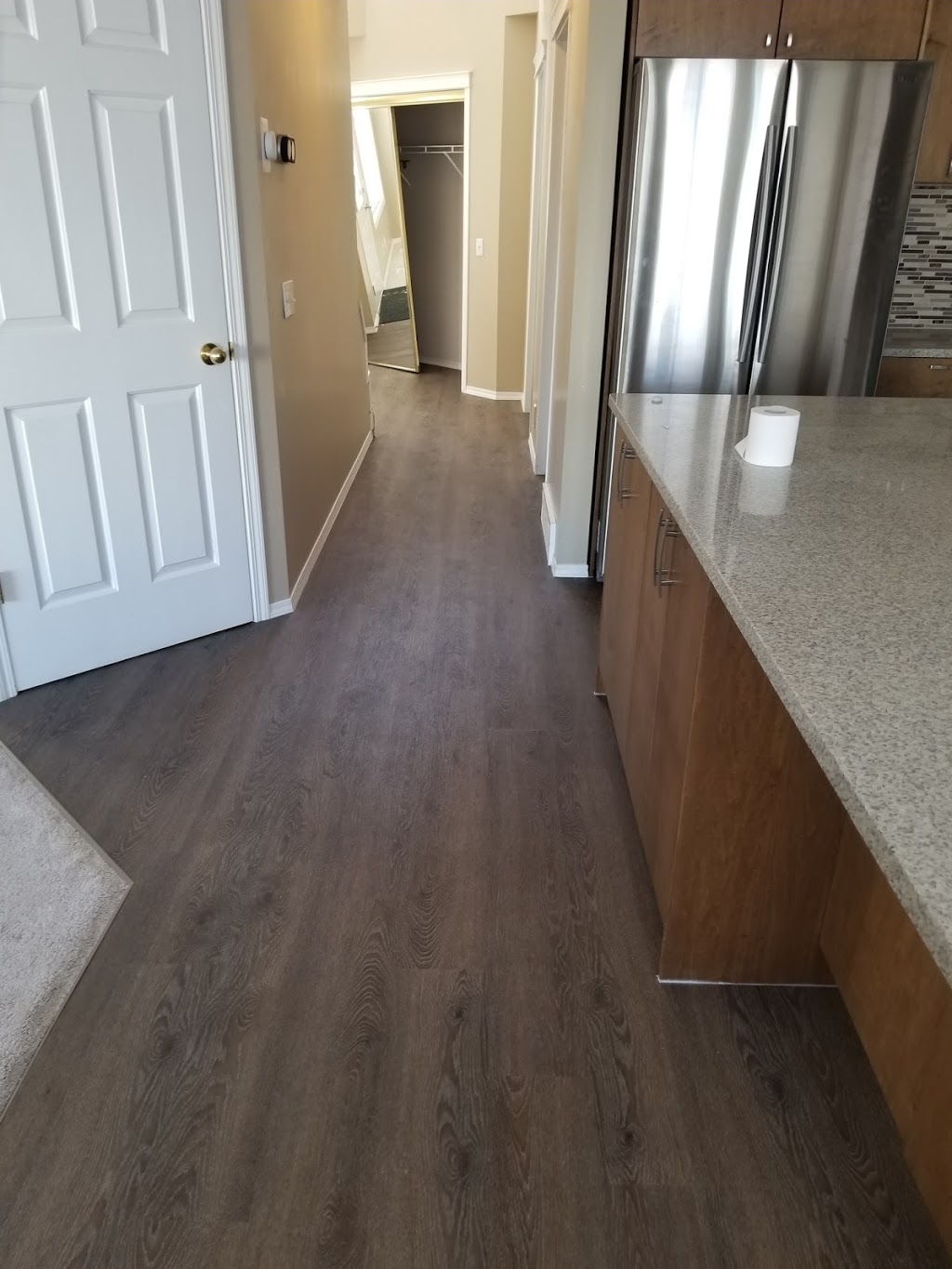 Maple Leaf Flooring & Kitchen Cabinets | 4605 12 St NE, Calgary, AB T2E 4R3, Canada | Phone: (403) 230-2293
