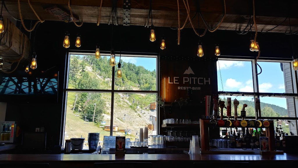 Restaurant Le Pitch | 505 Rue Val St Côme, Saint-Côme, QC J0K 2B0, Canada | Phone: (450) 883-0701