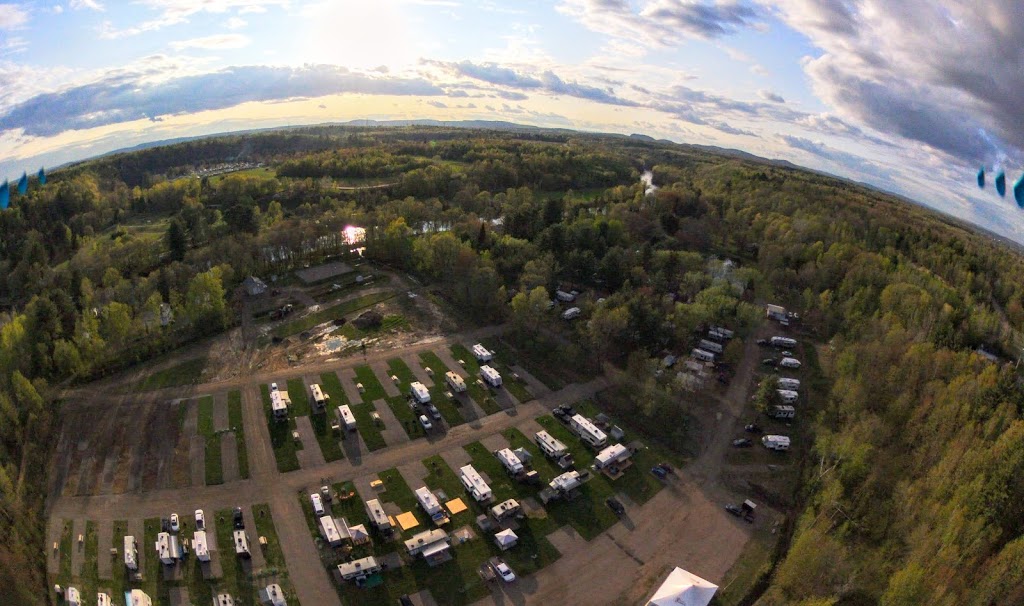 Camping Aventure Sentinelle | 201 Rue des Sources, Saint-Félix-de-Valois, QC J0K 2M0, Canada | Phone: (450) 889-4638