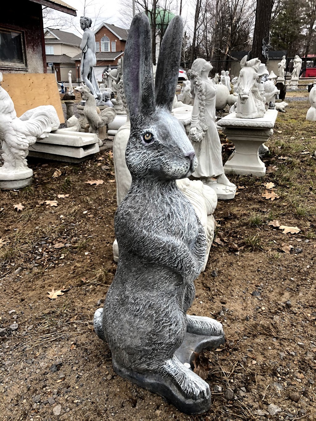 Statue Canada | 90 Jackson Ln, Arnprior, ON K7S 3G8, Canada | Phone: (613) 623-2661