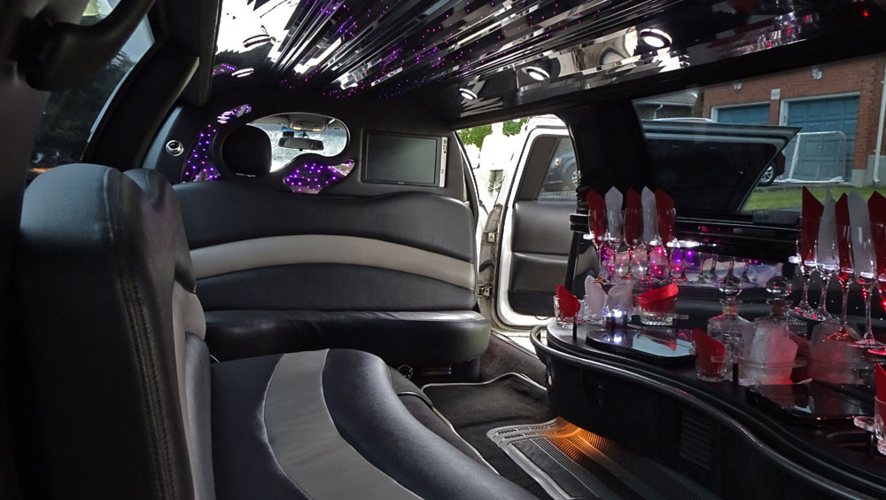 Jerrys Limousine Service | 652 Lorne St, New Glasgow, NS B2H 4L5, Canada | Phone: (902) 752-8811