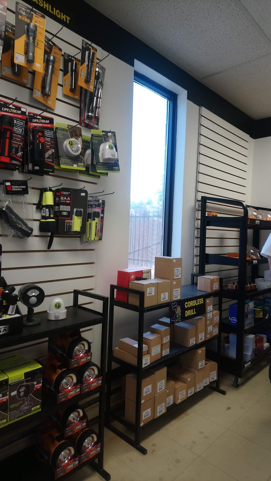 Battery Boy | 131 Park Ave E, Chatham, ON N7M 3V7, Canada | Phone: (519) 354-4127