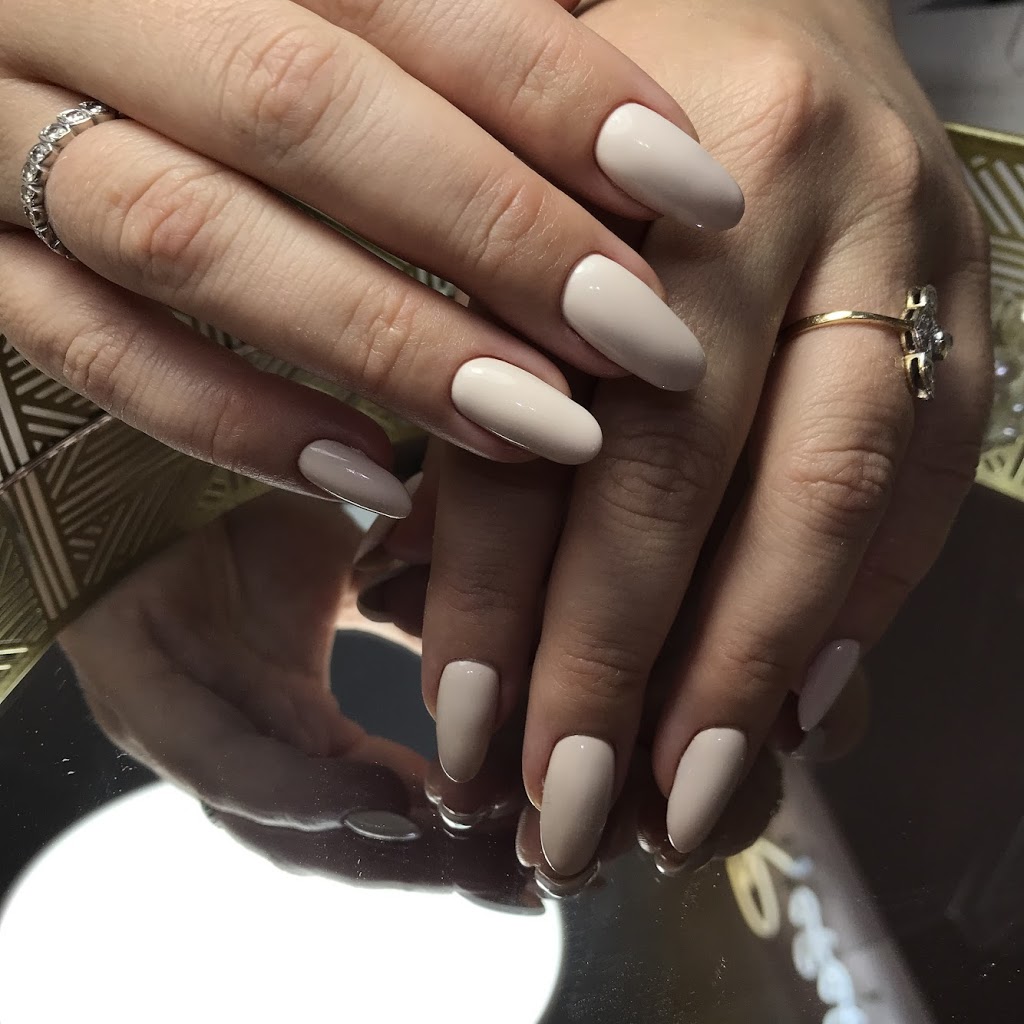 The Colours | 15 Classic Ave, Welland, ON L3B 1P3, Canada | Phone: (289) 931-9311