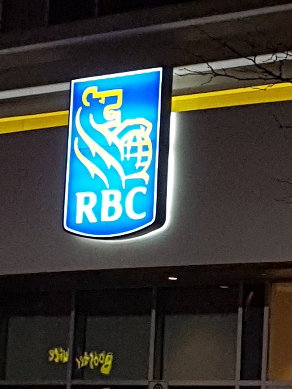 RBC Royal Bank | 6911 Derry Rd, Milton, ON L9T 7H5, Canada | Phone: (905) 878-4771